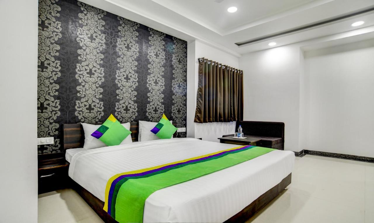 Treebo Grand Euro Pipliyahana Square Indore Esterno foto