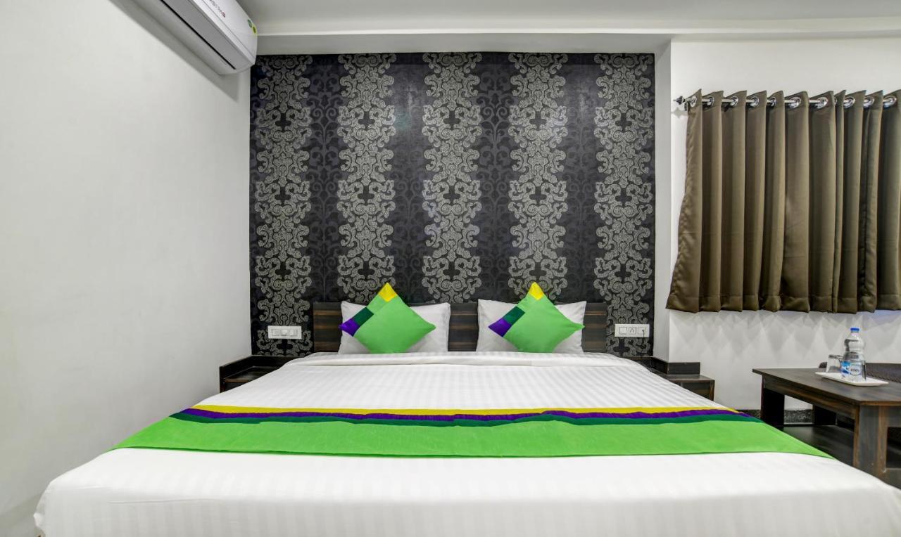 Treebo Grand Euro Pipliyahana Square Indore Esterno foto